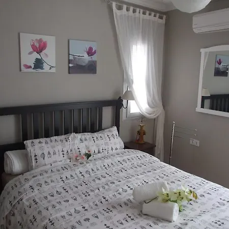 Ano Feliz Florinda Apartment